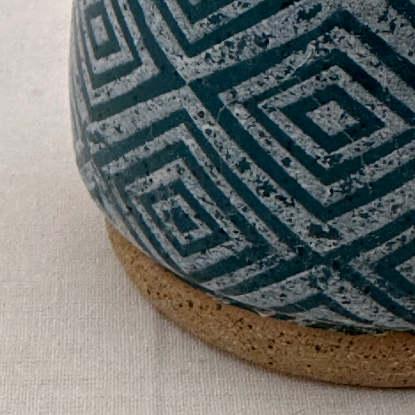 teal diamond pot