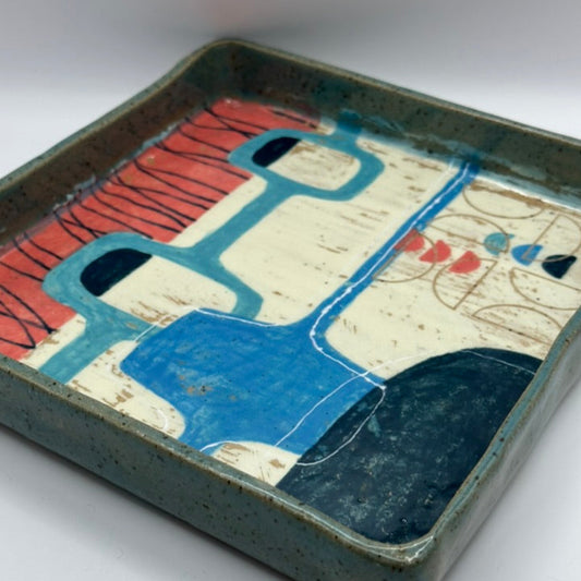 pink and blue tray