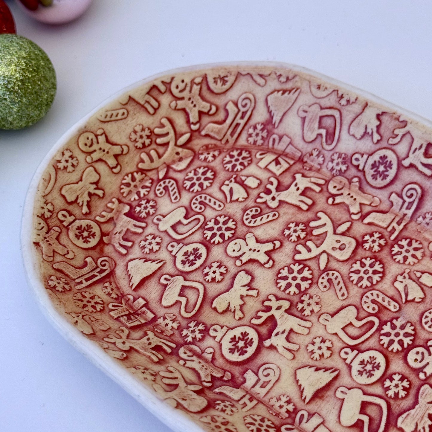 peppermint party plate