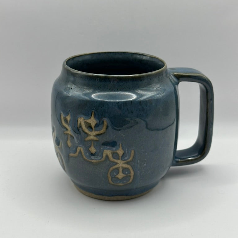 blue mug