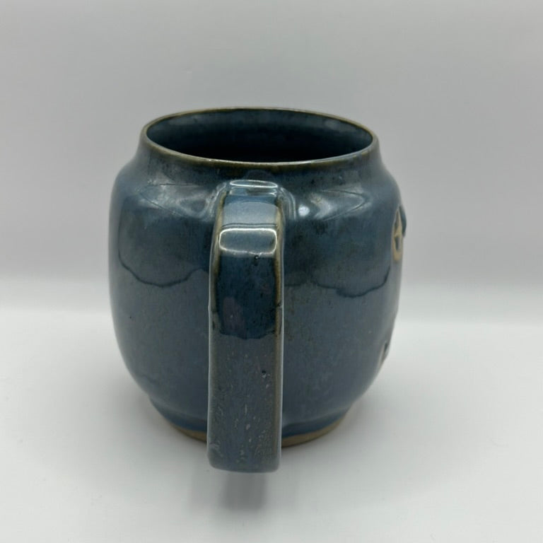 blue mug