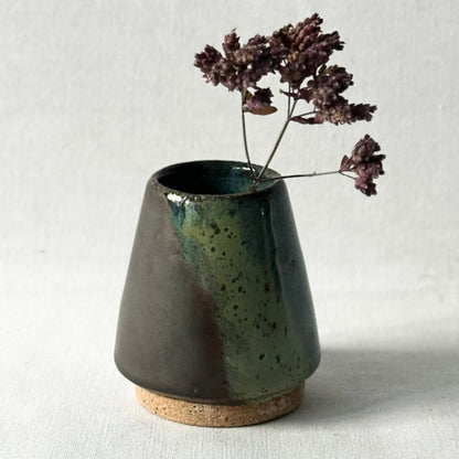 bud vase