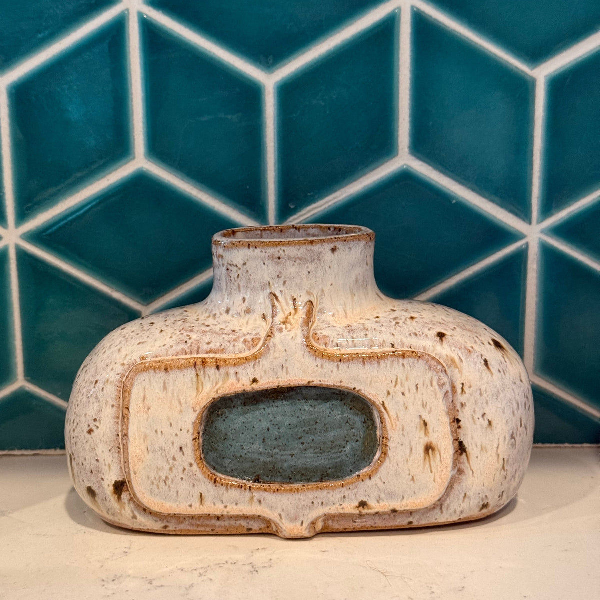 retro portal vase
