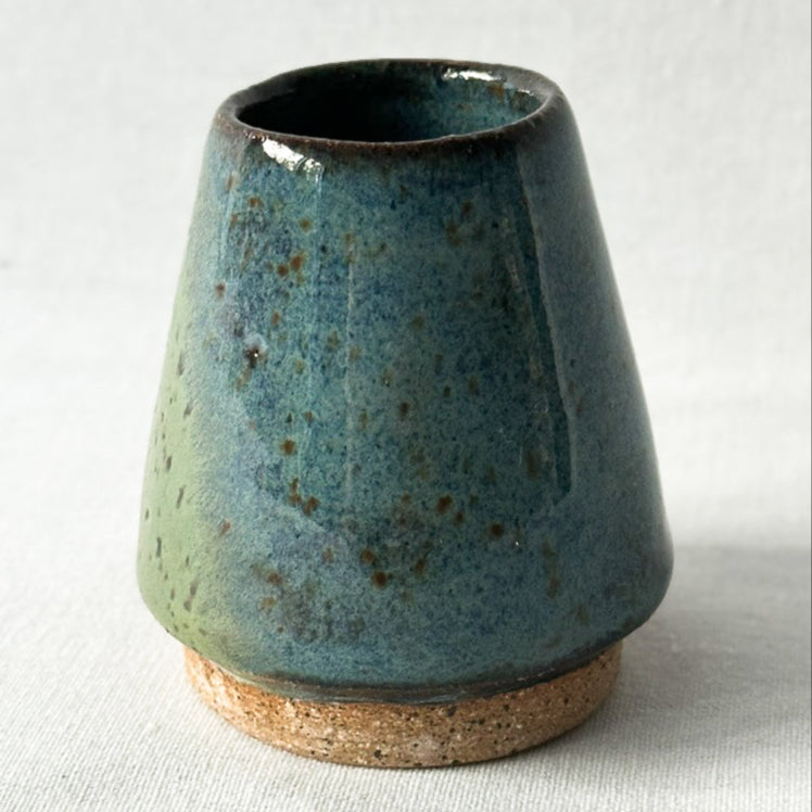 bud vase
