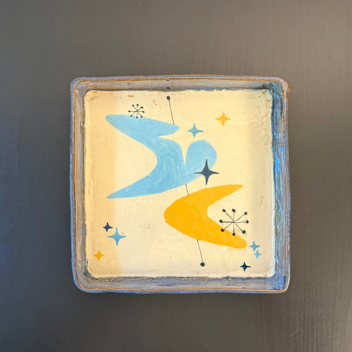 boomerang boogie tray