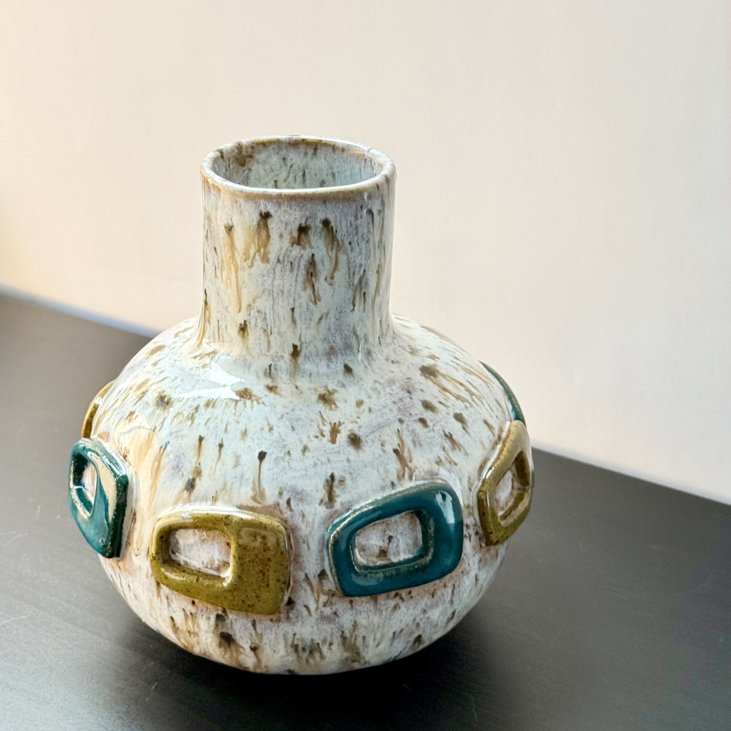 atomic orbit vase
