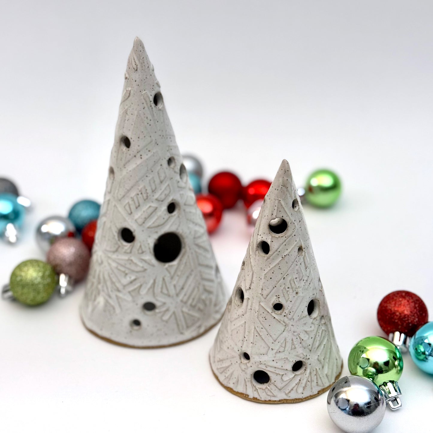 snowflake summit tree luminary—mini peak edition