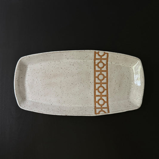 circle in square tray