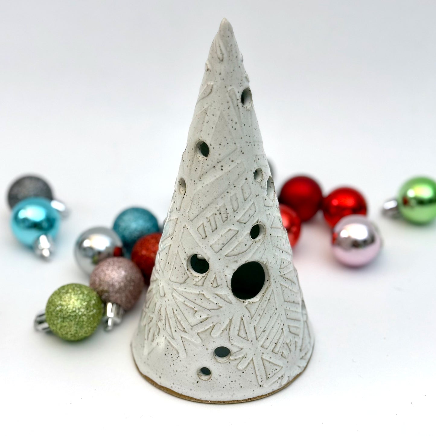 snowflake summit tree luminary—peak edition