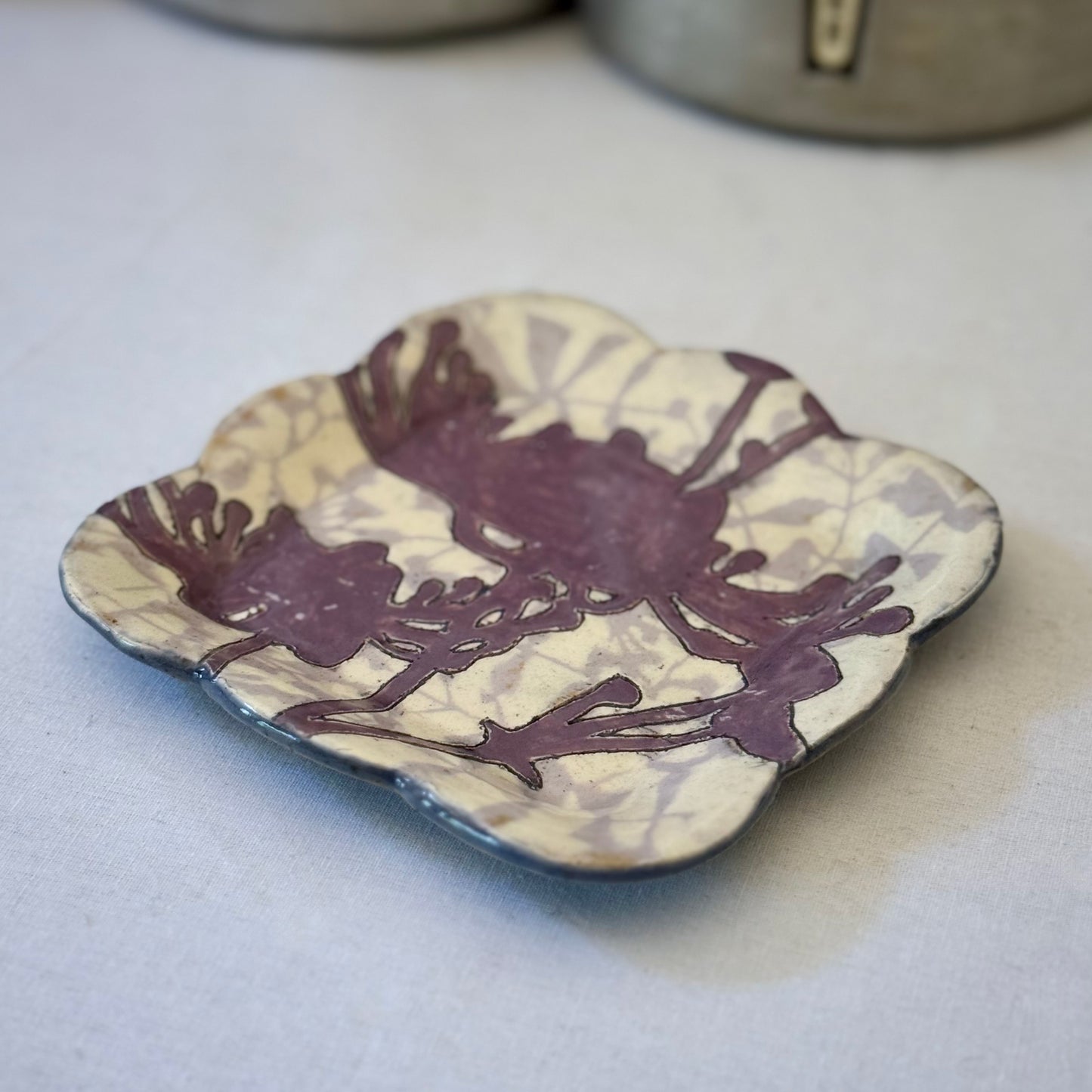 violet bloom plate