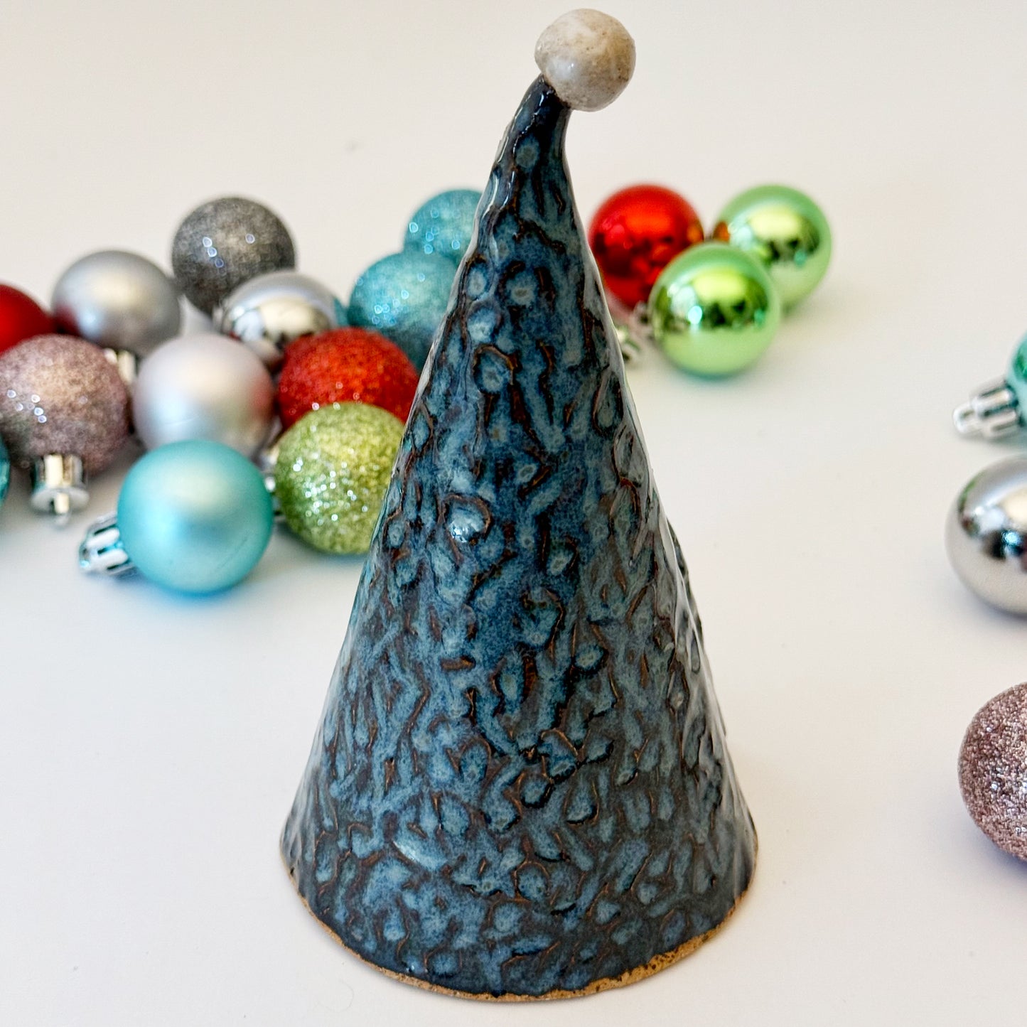 gnome | frosted midnight