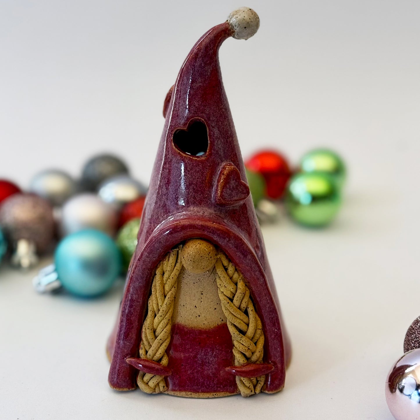 gnome | cranberry heart