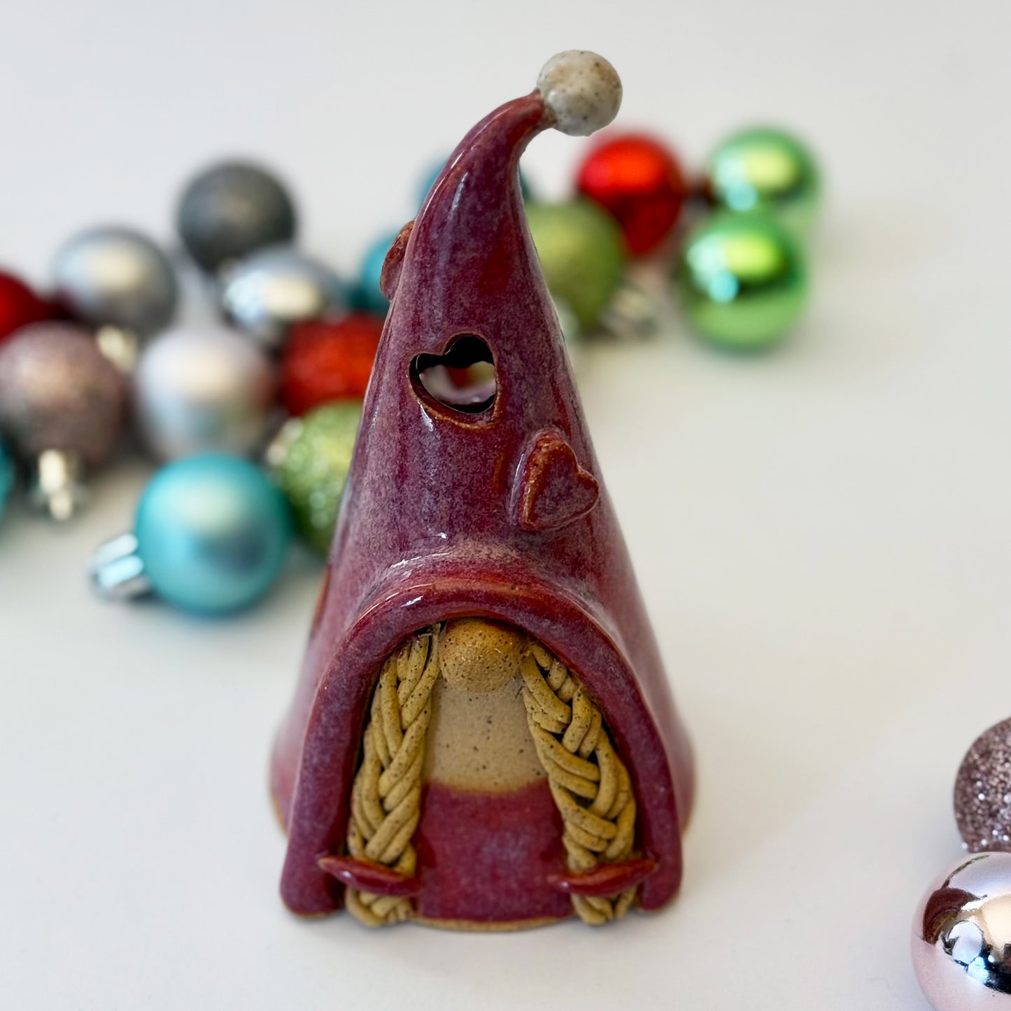 gnome | cranberry heart