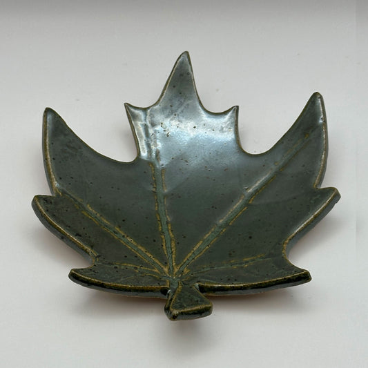 ceramic green leaf